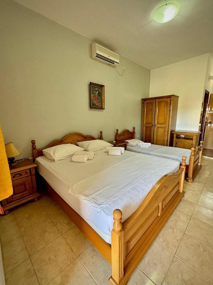 Casa Family Hotel Ulcinj Buitenkant foto