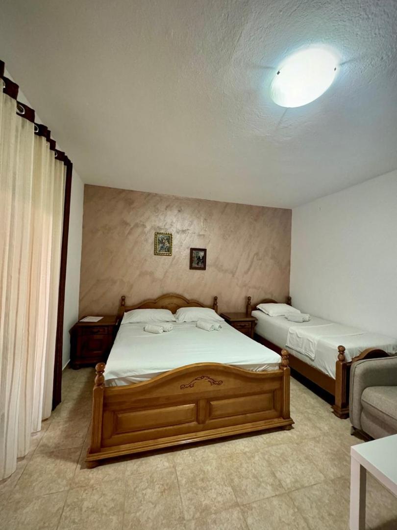 Casa Family Hotel Ulcinj Buitenkant foto